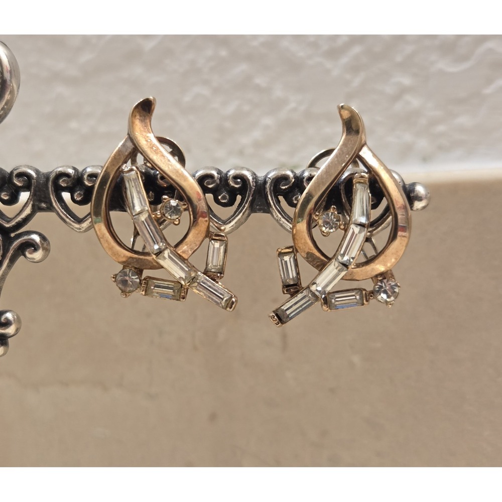 1950s Vintage Crown Trifari Alfred Philippe Meteor‎ Swirl Clip-On Earrings